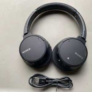 Sony WH-CH700N Wireless Noise Canceling Headphones